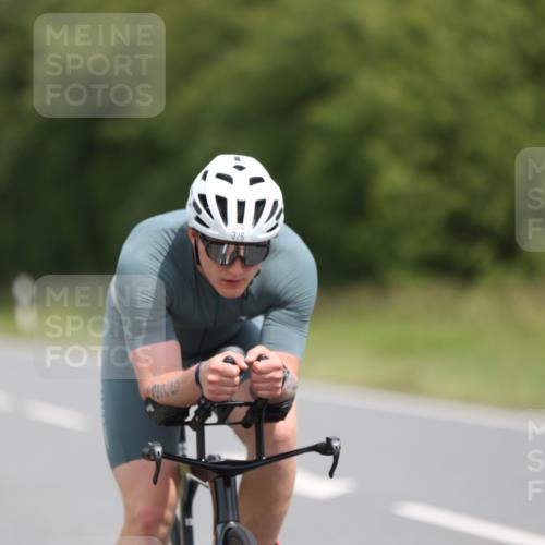 22.06.2025 - Viking Triathlon Yannick Fuchs http://msf.ph/oto/8082448 22.06.2025 12:23:13 Radfahren 178, 198, 224, 233, 326, 351, 384, 401, 405, 534 meine-sportfotos.de