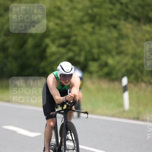 22.06.2025 - Viking Triathlon Yannick Fuchs http://msf.ph/oto/8082452 22.06.2025 12:23:14 Radfahren 198, 224, 233, 326, 351, 384, 401, 405, 534 meine-sportfotos.de