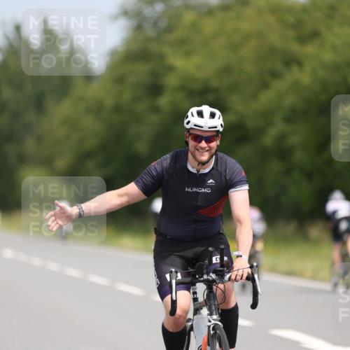 22.06.2025 - Viking Triathlon Yannick Fuchs http://msf.ph/oto/8082527 22.06.2025 12:23:31 Radfahren 149, 191, 328, 443 meine-sportfotos.de