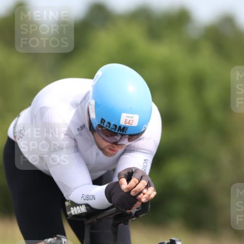 22.06.2025 - Viking Triathlon Yannick Fuchs http://msf.ph/oto/8082600 22.06.2025 12:24:12 Radfahren 243, 430, 494, 526, 642 meine-sportfotos.de