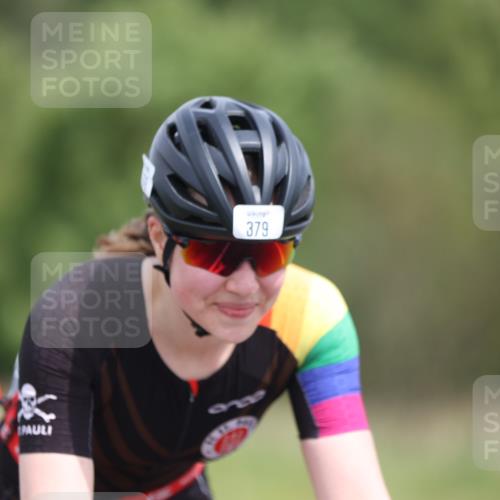 22.06.2025 - Viking Triathlon Yannick Fuchs http://msf.ph/oto/8082669 22.06.2025 12:24:33 Radfahren 38, 141, 219, 379, 607, 636 meine-sportfotos.de