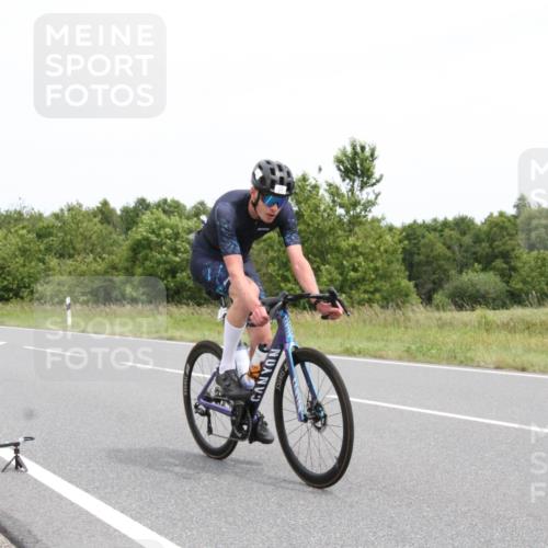 22.06.2025 - Viking Triathlon Yannick Fuchs http://msf.ph/oto/8082678 22.06.2025 12:47:01 Radfahren 191, 377, 480 meine-sportfotos.de