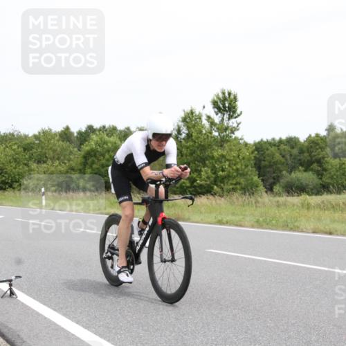 22.06.2025 - Viking Triathlon Yannick Fuchs http://msf.ph/oto/8082691 22.06.2025 12:47:09 Radfahren 64, 101, 263 meine-sportfotos.de