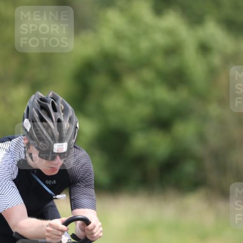 22.06.2025 - Viking Triathlon Yannick Fuchs http://msf.ph/oto/8082699 22.06.2025 12:24:41 Radfahren 38, 50, 75, 122, 141, 219, 261, 282, 607, 636 meine-sportfotos.de