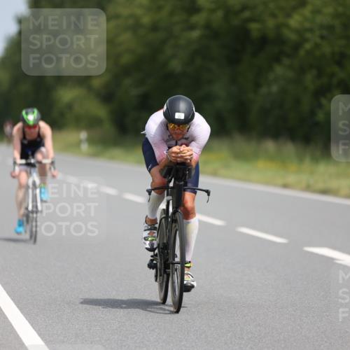 22.06.2025 - Viking Triathlon Yannick Fuchs http://msf.ph/oto/8082704 22.06.2025 12:24:43 Radfahren 38, 50, 75, 122, 141, 219, 261, 282, 343, 399, 607 meine-sportfotos.de