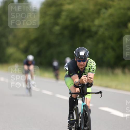 22.06.2025 - Viking Triathlon Yannick Fuchs http://msf.ph/oto/8082739 22.06.2025 12:24:51 Radfahren 50, 215, 225, 261, 300, 343, 399, 410 meine-sportfotos.de