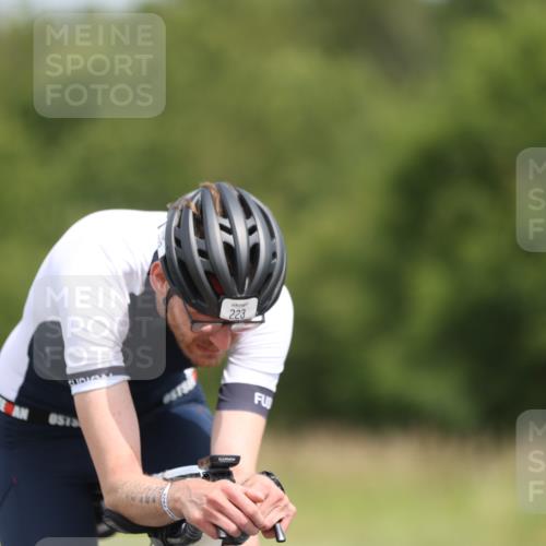 22.06.2025 - Viking Triathlon Yannick Fuchs http://msf.ph/oto/8082890 22.06.2025 12:25:46 Radfahren 10, 20, 64, 88, 223, 387, 507, 617 meine-sportfotos.de