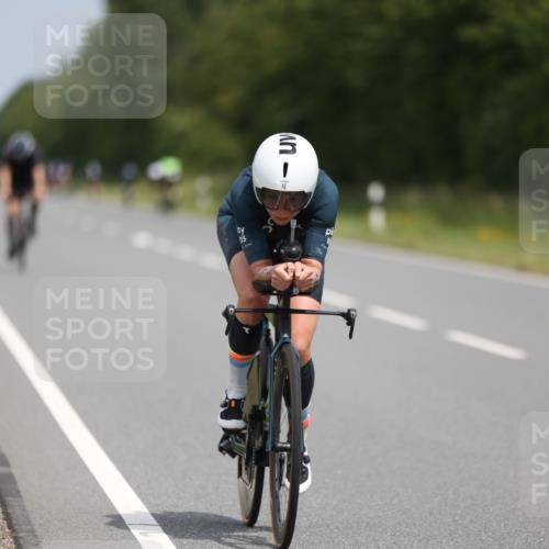 22.06.2025 - Viking Triathlon Yannick Fuchs http://msf.ph/oto/8082938 22.06.2025 12:26:02 Radfahren 15, 70, 103, 304, 305, 398 meine-sportfotos.de