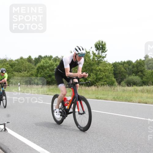 22.06.2025 - Viking Triathlon Yannick Fuchs http://msf.ph/oto/8082943 22.06.2025 12:50:54 Radfahren 75, 264, 304, 317, 436, 507, 630 meine-sportfotos.de