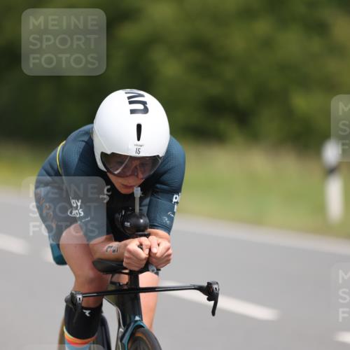 22.06.2025 - Viking Triathlon Yannick Fuchs http://msf.ph/oto/8082944 22.06.2025 12:26:02 Radfahren 15, 70, 103, 304, 305, 398 meine-sportfotos.de