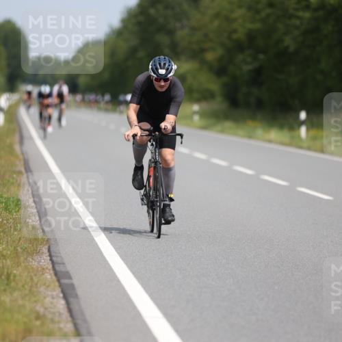22.06.2025 - Viking Triathlon Yannick Fuchs http://msf.ph/oto/8082948 22.06.2025 12:26:05 Radfahren 15, 70, 103, 304, 305, 398, 544 meine-sportfotos.de