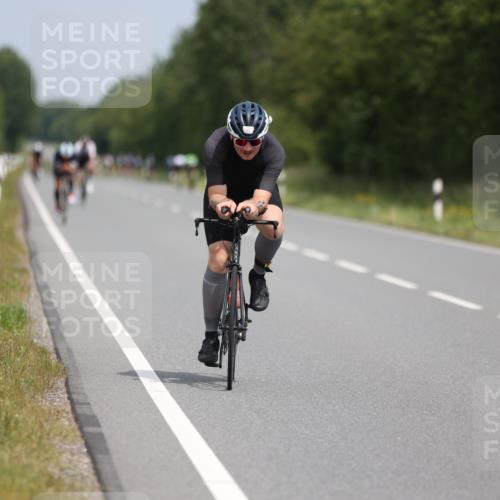 22.06.2025 - Viking Triathlon Yannick Fuchs http://msf.ph/oto/8082952 22.06.2025 12:26:06 Radfahren 15, 70, 103, 304, 305, 398, 544 meine-sportfotos.de