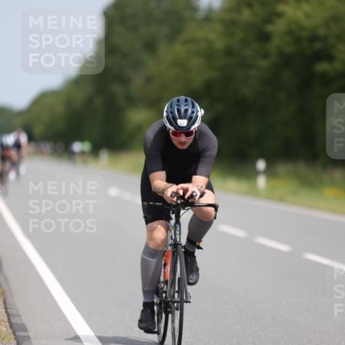22.06.2025 - Viking Triathlon Yannick Fuchs http://msf.ph/oto/8082959 22.06.2025 12:26:06 Radfahren 15, 70, 103, 304, 305, 398, 544 meine-sportfotos.de