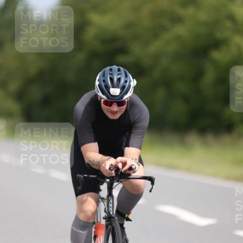 22.06.2025 - Viking Triathlon Yannick Fuchs http://msf.ph/oto/8082964 22.06.2025 12:26:07 Radfahren 70, 103, 304, 398, 544 meine-sportfotos.de