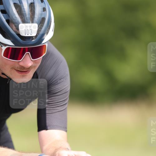 22.06.2025 - Viking Triathlon Yannick Fuchs http://msf.ph/oto/8082971 22.06.2025 12:26:08 Radfahren 55, 70, 103, 304, 398, 544 meine-sportfotos.de