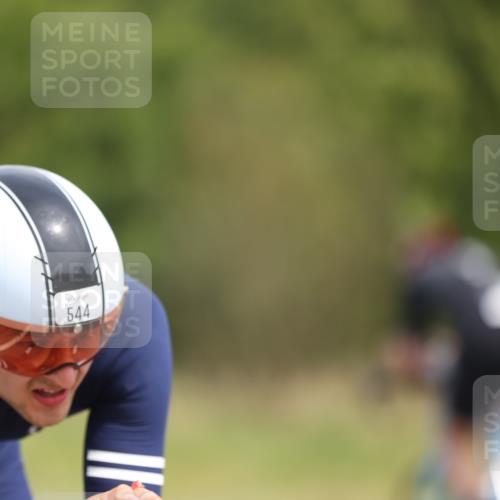 22.06.2025 - Viking Triathlon Yannick Fuchs http://msf.ph/oto/8082985 22.06.2025 12:26:14 Radfahren 55, 158, 246, 265, 304, 544 meine-sportfotos.de