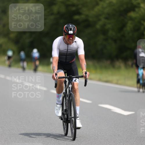 22.06.2025 - Viking Triathlon Yannick Fuchs http://msf.ph/oto/8082987 22.06.2025 12:26:16 Radfahren 55, 158, 246, 265, 544 meine-sportfotos.de