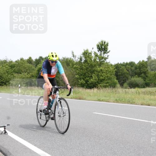 22.06.2025 - Viking Triathlon Yannick Fuchs http://msf.ph/oto/8083000 22.06.2025 12:51:54 Radfahren 456, 656 meine-sportfotos.de