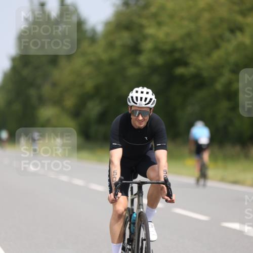 22.06.2025 - Viking Triathlon Yannick Fuchs http://msf.ph/oto/8083004 22.06.2025 12:26:26 Radfahren 246, 456, 501, 518 meine-sportfotos.de