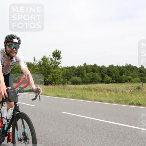 22.06.2025 - Viking Triathlon Yannick Fuchs http://msf.ph/oto/8083050 22.06.2025 12:53:00 Radfahren 164, 378, 396, 418 meine-sportfotos.de