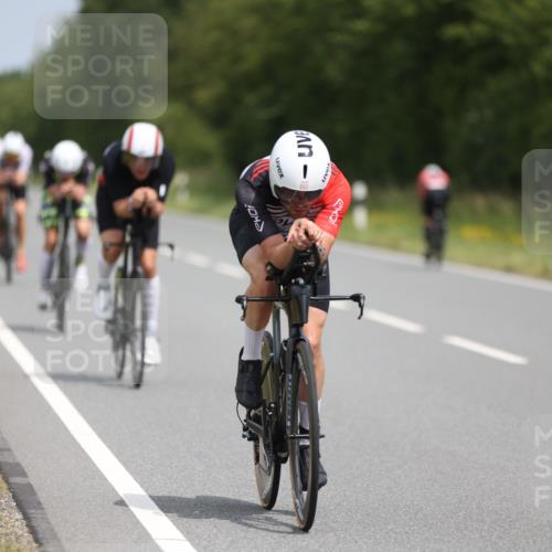22.06.2025 - Viking Triathlon Yannick Fuchs http://msf.ph/oto/8083069 22.06.2025 12:26:57 Radfahren 145, 161, 176, 368, 485, 550, 556, 652 meine-sportfotos.de