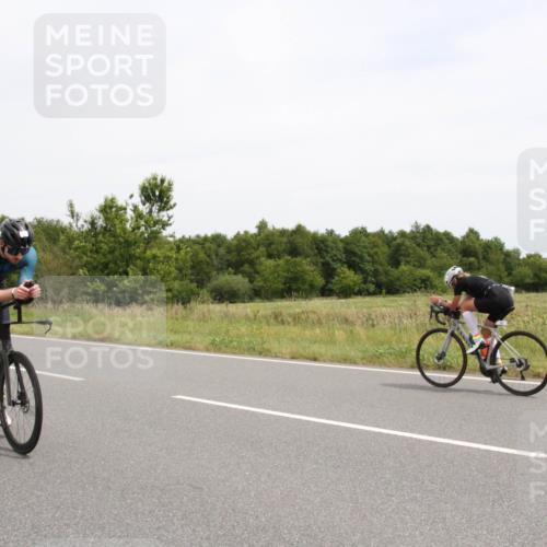 22.06.2025 - Viking Triathlon Yannick Fuchs http://msf.ph/oto/8083097 22.06.2025 12:53:52 Radfahren 37, 57, 60, 285, 364, 412, 514 meine-sportfotos.de