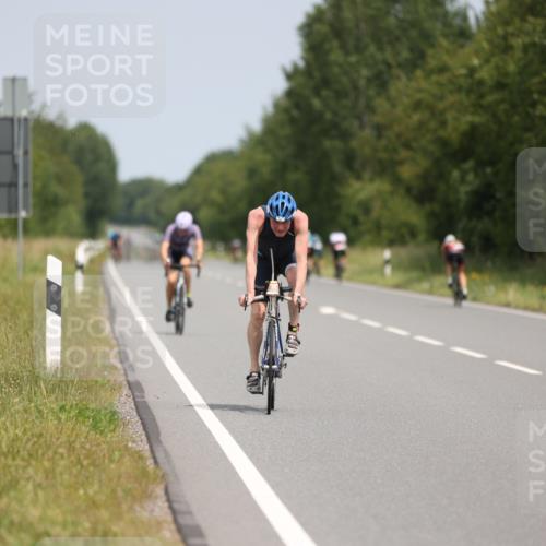 22.06.2025 - Viking Triathlon Yannick Fuchs http://msf.ph/oto/8083110 22.06.2025 12:27:33 Radfahren 21, 34, 179, 346, 460 meine-sportfotos.de