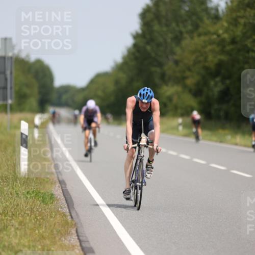 22.06.2025 - Viking Triathlon Yannick Fuchs http://msf.ph/oto/8083113 22.06.2025 12:27:34 Radfahren 21, 34, 179, 346, 460 meine-sportfotos.de