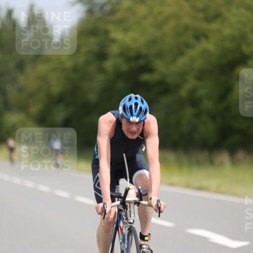 22.06.2025 - Viking Triathlon Yannick Fuchs http://msf.ph/oto/8083120 22.06.2025 12:27:36 Radfahren 21, 34, 179, 346, 460 meine-sportfotos.de