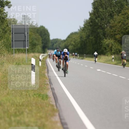 22.06.2025 - Viking Triathlon Yannick Fuchs http://msf.ph/oto/8083136 22.06.2025 12:27:49 Radfahren 286, 467 meine-sportfotos.de