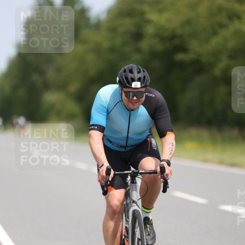 22.06.2025 - Viking Triathlon Yannick Fuchs http://msf.ph/oto/8083166 22.06.2025 12:27:57 Radfahren 286, 396, 467, 469 meine-sportfotos.de