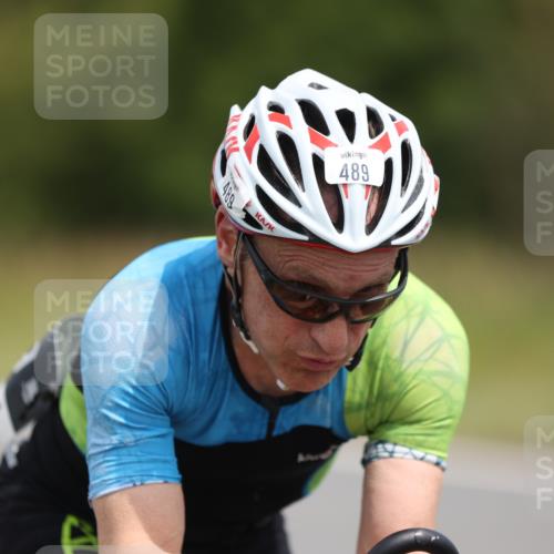 22.06.2025 - Viking Triathlon Yannick Fuchs http://msf.ph/oto/8083188 22.06.2025 12:28:10 Radfahren 157, 208, 469, 489, 609 meine-sportfotos.de