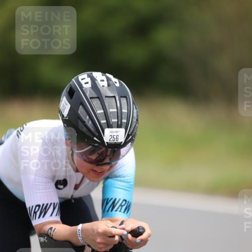 22.06.2025 - Viking Triathlon Yannick Fuchs http://msf.ph/oto/8083201 22.06.2025 12:28:21 Radfahren 256, 258, 289, 347, 367, 648 meine-sportfotos.de