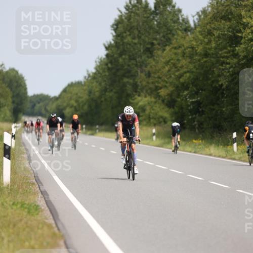 22.06.2025 - Viking Triathlon Yannick Fuchs http://msf.ph/oto/8083244 22.06.2025 12:28:46 Radfahren 3, 46, 69, 167, 334, 483 meine-sportfotos.de