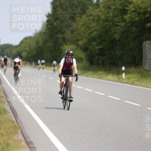 22.06.2025 - Viking Triathlon Yannick Fuchs http://msf.ph/oto/8083293 22.06.2025 12:29:09 Radfahren 11, 33, 59, 249, 298, 386 meine-sportfotos.de