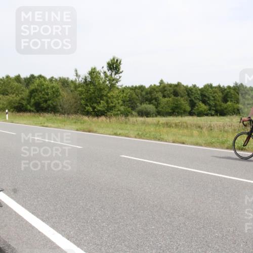 22.06.2025 - Viking Triathlon Yannick Fuchs http://msf.ph/oto/8083294 22.06.2025 12:56:58 Radfahren 276, 496 meine-sportfotos.de