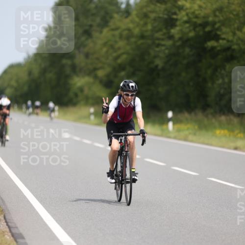 22.06.2025 - Viking Triathlon Yannick Fuchs http://msf.ph/oto/8083295 22.06.2025 12:29:10 Radfahren 11, 33, 59, 249, 298, 386 meine-sportfotos.de