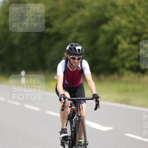 22.06.2025 - Viking Triathlon Yannick Fuchs http://msf.ph/oto/8083302 22.06.2025 12:29:12 Radfahren 11, 33, 59, 249, 298, 386, 437 meine-sportfotos.de