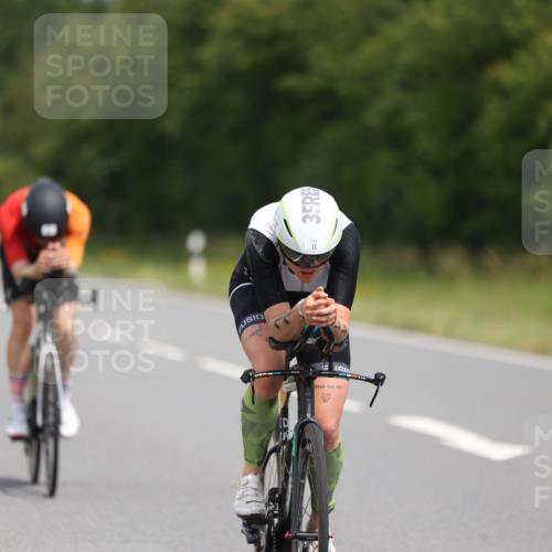 22.06.2025 - Viking Triathlon Yannick Fuchs http://msf.ph/oto/8083311 22.06.2025 12:29:15 Radfahren 11, 33, 59, 195, 245, 249, 298, 386, 437 meine-sportfotos.de