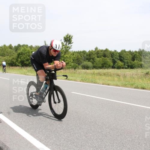 22.06.2025 - Viking Triathlon Yannick Fuchs http://msf.ph/oto/8083332 22.06.2025 12:57:40 Radfahren 17, 315, 471, 548 meine-sportfotos.de