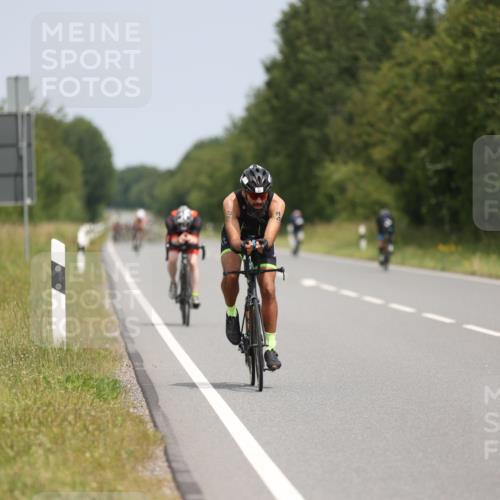 22.06.2025 - Viking Triathlon Yannick Fuchs http://msf.ph/oto/8083344 22.06.2025 12:29:34 Radfahren 84, 85, 133, 185, 200, 213, 406, 514, 632 meine-sportfotos.de