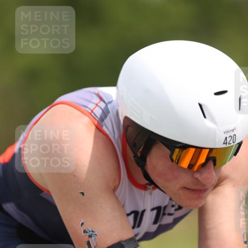 22.06.2025 - Viking Triathlon Yannick Fuchs http://msf.ph/oto/8083378 22.06.2025 12:29:49 Radfahren 91, 297, 383, 420 meine-sportfotos.de