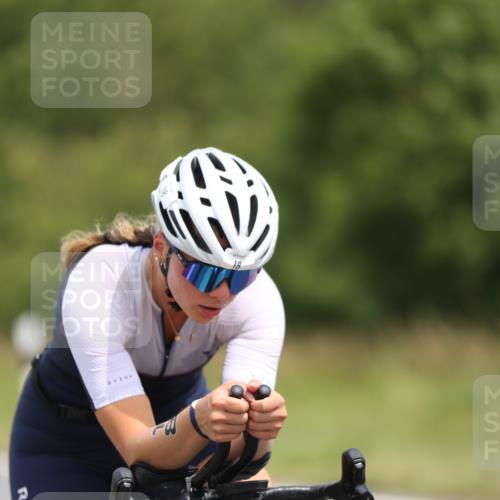 22.06.2025 - Viking Triathlon Yannick Fuchs http://msf.ph/oto/8083488 22.06.2025 12:30:32 Radfahren 18, 51, 295, 389, 529 meine-sportfotos.de