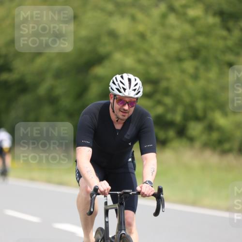 22.06.2025 - Viking Triathlon Yannick Fuchs http://msf.ph/oto/8083507 22.06.2025 12:30:41 Radfahren 16, 51, 169, 235, 248, 389, 503, 529 meine-sportfotos.de