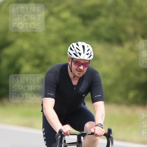 22.06.2025 - Viking Triathlon Yannick Fuchs http://msf.ph/oto/8083511 22.06.2025 12:30:42 Radfahren 16, 51, 169, 235, 248, 389, 503, 529 meine-sportfotos.de