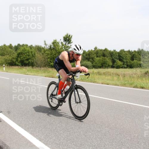 22.06.2025 - Viking Triathlon Yannick Fuchs http://msf.ph/oto/8083521 22.06.2025 12:58:34 Radfahren 180, 281, 358, 411, 487 meine-sportfotos.de