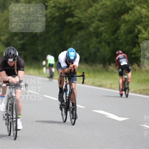 22.06.2025 - Viking Triathlon Yannick Fuchs http://msf.ph/oto/8083581 22.06.2025 12:30:55 Radfahren 14, 168, 235, 285, 313, 366, 531, 552, 651 meine-sportfotos.de