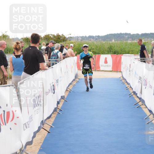 22.06.2025 - Viking Triathlon MichiJ http://msf.ph/oto/8083634 22.06.2025 16:17:39 Ziel 489 meine-sportfotos.de