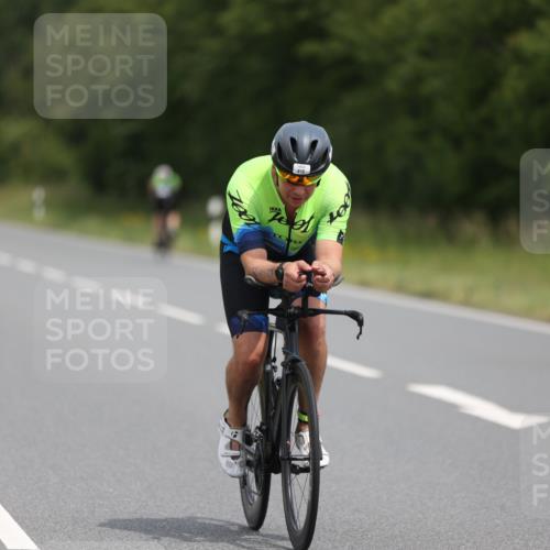 22.06.2025 - Viking Triathlon Yannick Fuchs http://msf.ph/oto/8083677 22.06.2025 12:31:13 Radfahren 110, 247, 418, 427 meine-sportfotos.de