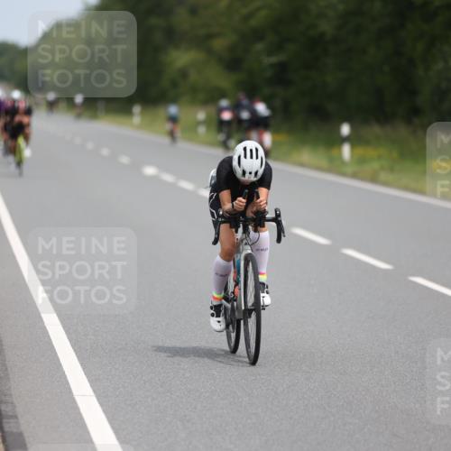 22.06.2025 - Viking Triathlon Yannick Fuchs http://msf.ph/oto/8083706 22.06.2025 12:31:35 Radfahren 37, 60, 114, 204, 266, 364, 495, 500, 525, 540 meine-sportfotos.de